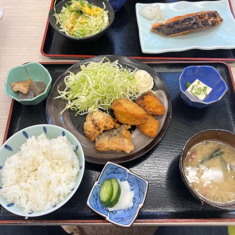 本日の揚物定食ブリカツ、サバ竜田揚げ(満水屋)