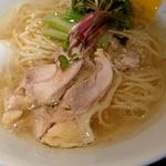 塩生姜らー麺(塩生姜らー麺専門店MANNISH 淡路町本店)