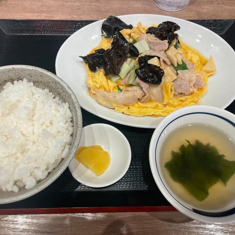 豚肉きくらげ定食(餃子製造販売店 新宿小滝橋通りいち五郎)