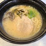 豚骨ラーメン