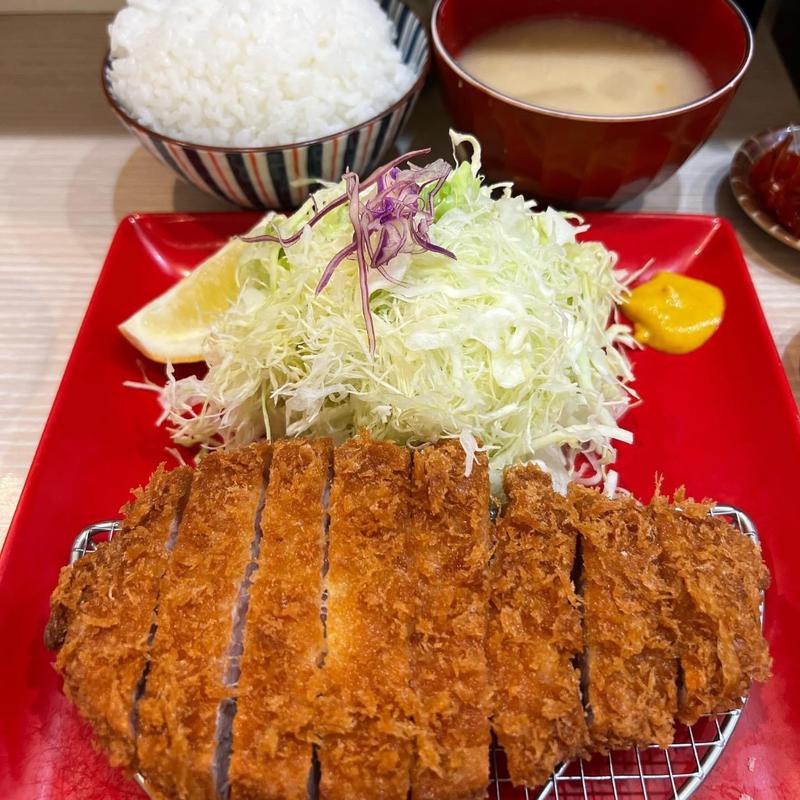 ロースカツ定食(とんかつ檍のカレー屋いっぺこっぺ 秋葉原店)