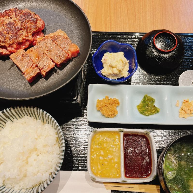 (ばあぐ亭 黒毛和牛ハンバーグと釜炊きごはん)