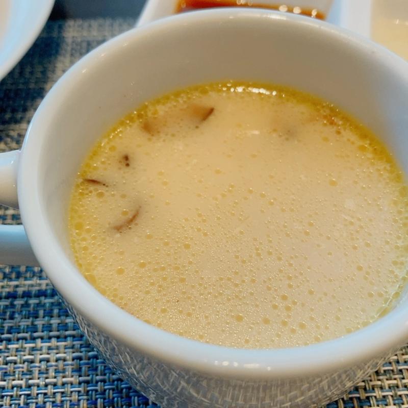 きのこのクリームスープ（ランチビュッフェ）(ダイニング ルオーレ｜リーガロイヤルホテル広島)