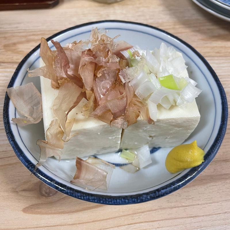 冷や奴(大衆酒場 酒呑んで飯食って蛙之介 溝の口店)