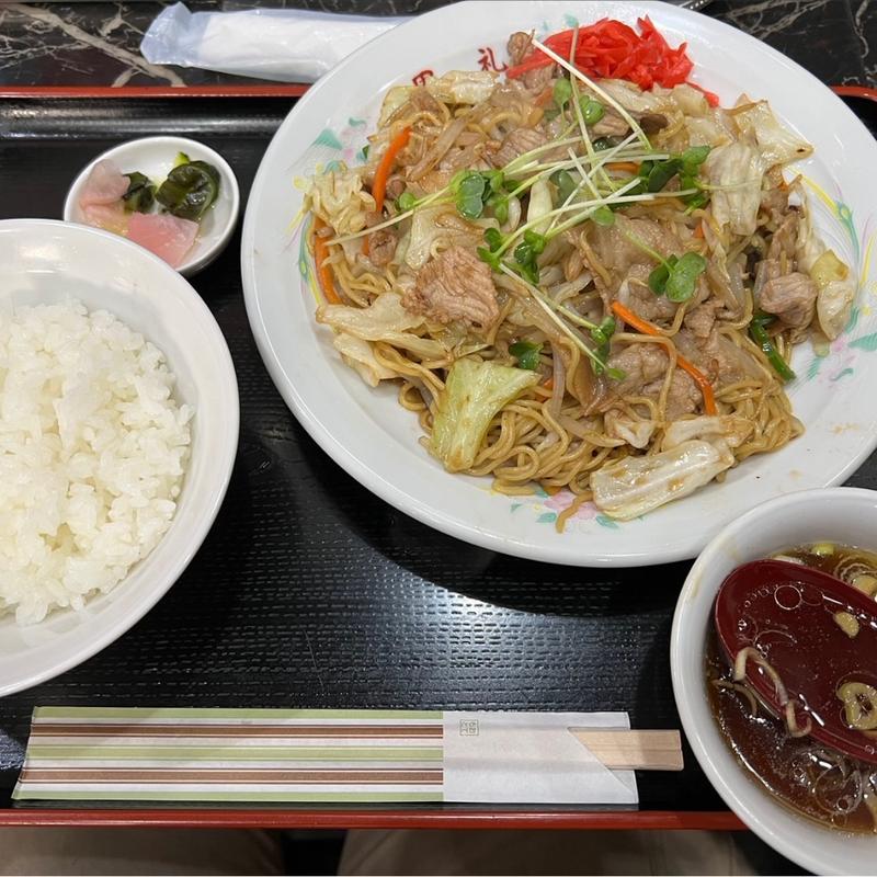 ソース焼きそば　半ライス(周礼)