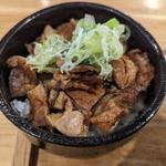 炭火焼親鶏飯(中華そば 肴 yamago(ヤマゴ))