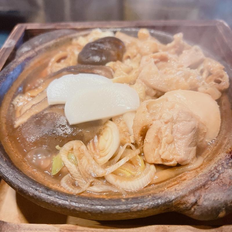 味噌煮込みうどん(椎茸.鶏肉)(黒うどん山長 原宿店)