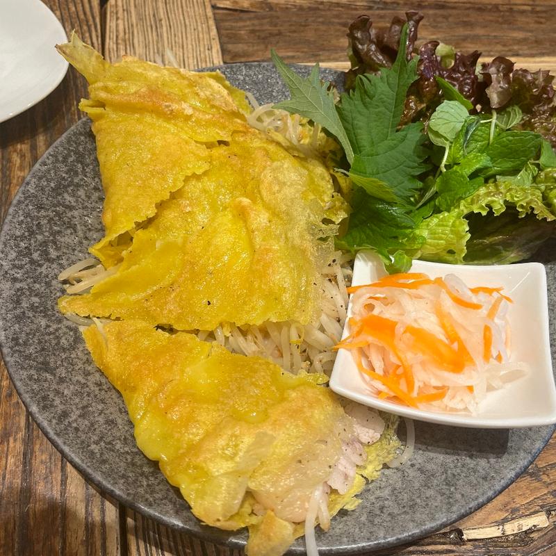 Theベトナムバインセオ　〜パリパリお好み焼き〜(Vietnam French De Salita（ベトナムフレンチデサリータ）)