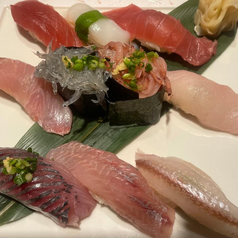 特選魚がし握り(沼津 魚がし鮨 静岡アスティ店 （ヌマヅウオガシズシ）)