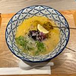 チキンサテとレモンの鶏白湯ラーメン(Plataran Resort & Restaurants - Tokyo（プラタラン リゾート アンド レストラン）)