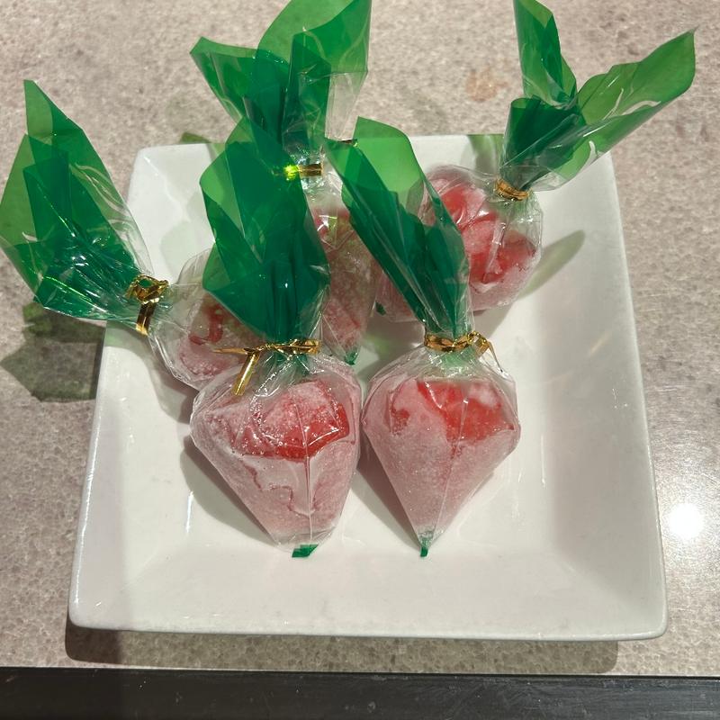 練乳苺アイス（食後のおすすめアイスデザート）(焼肉桜苑)