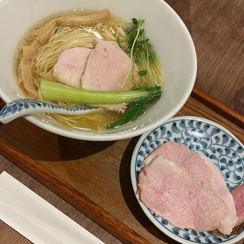 (メンドコロ キナリ)