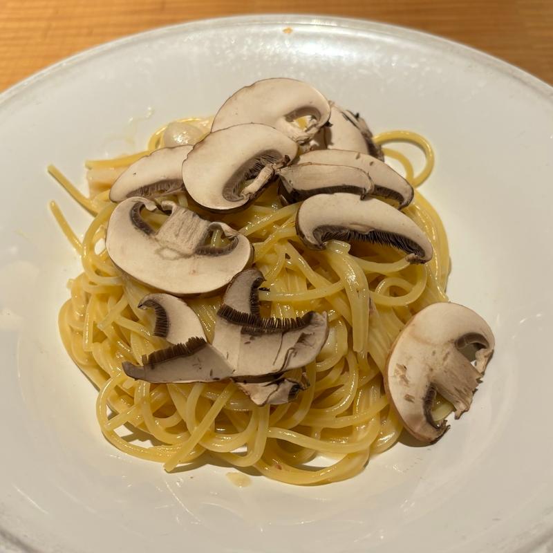 帆立とブラウンマッシュルームのクリームソース(THE RIGOLETTO)