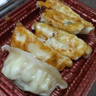 旨味溢れる肉餃子5ヶ(西友 五橋店)