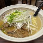 塩もつそば + もつ + ねぎ