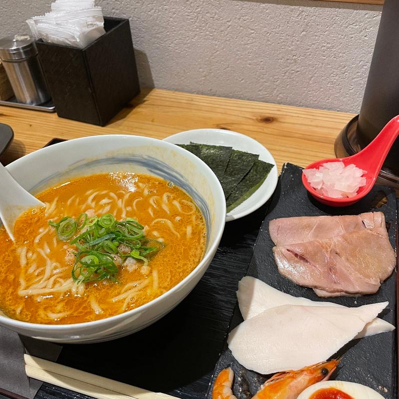 特製海老白湯ラーメン(海老で鯛を釣る麺堂 神楽 刈谷分店)