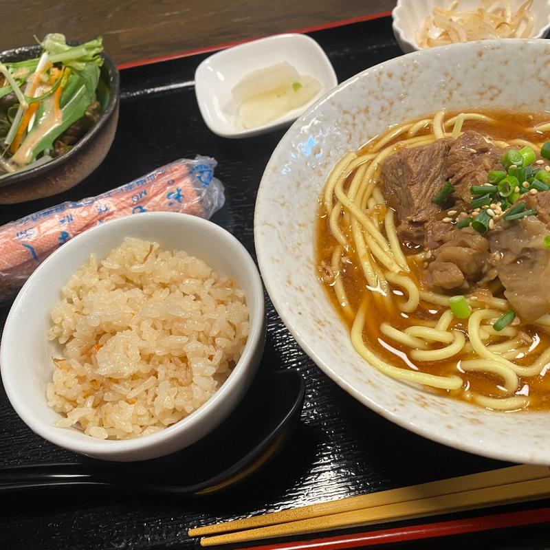 牛そば定食(古酒と沖縄料理 島唄楽園美海店)