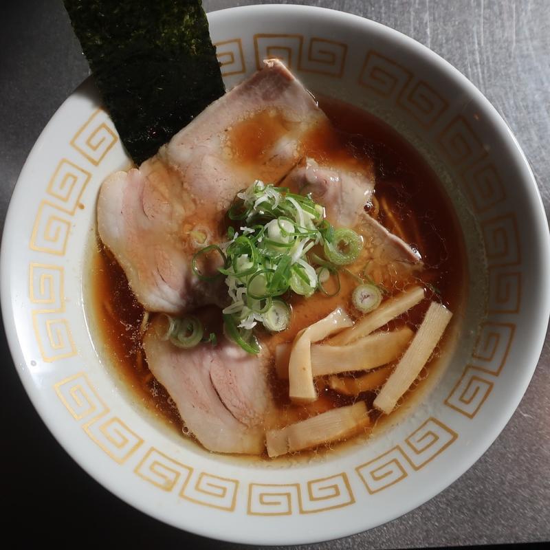 追い鰹中華そば黒だし(麺やくろえもん)