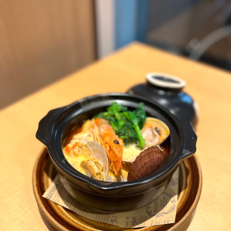 土鍋のブイヤベース(地球屋)