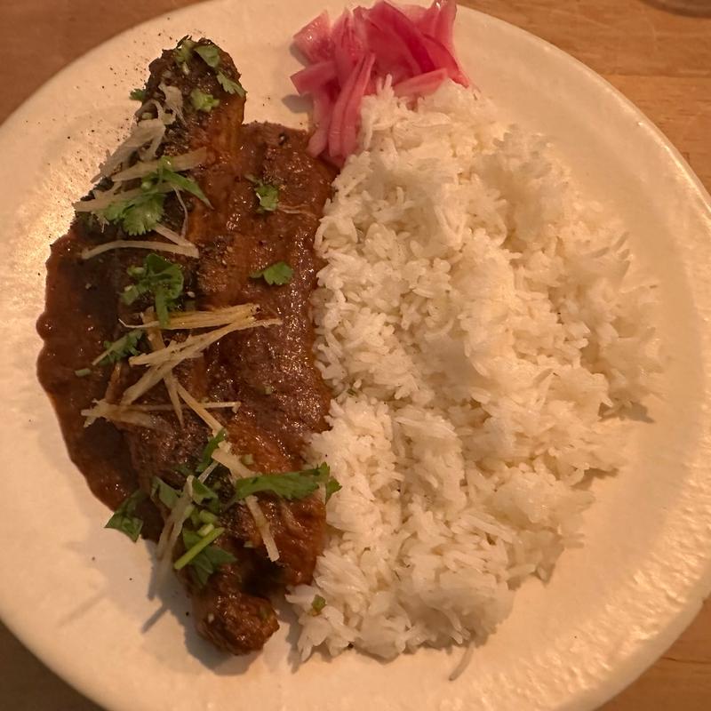 スペアリブのポークカレー(天竺食堂 （テンジクショクドウ）)