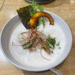 鶏豚だしらぁ麺(暁 製麺 （アカツキ セイメン）)