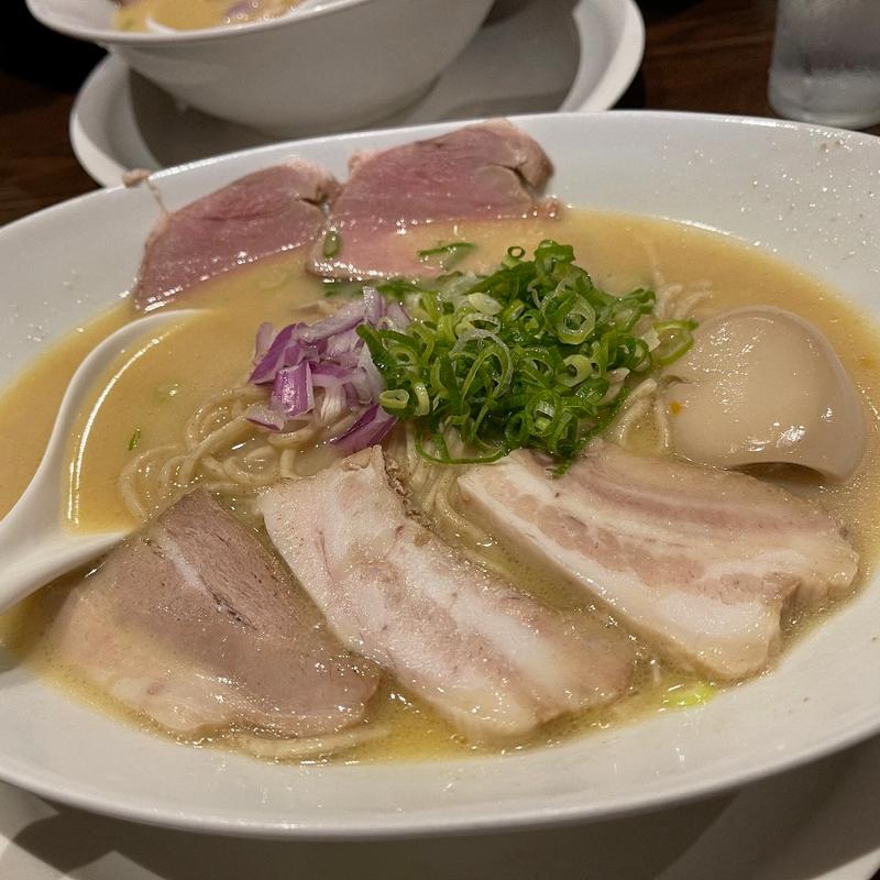 特製鶏豚骨らぁめん(らぁめん ぐうたら)