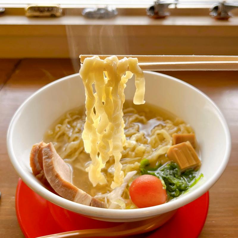 太麺塩(太麺おおば斗志雄)(ラーメンハウス　ブレーンバスター)