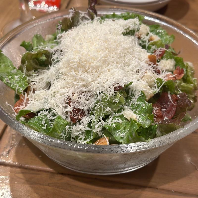 シーザーサラダ(トラットリア　チャオ)