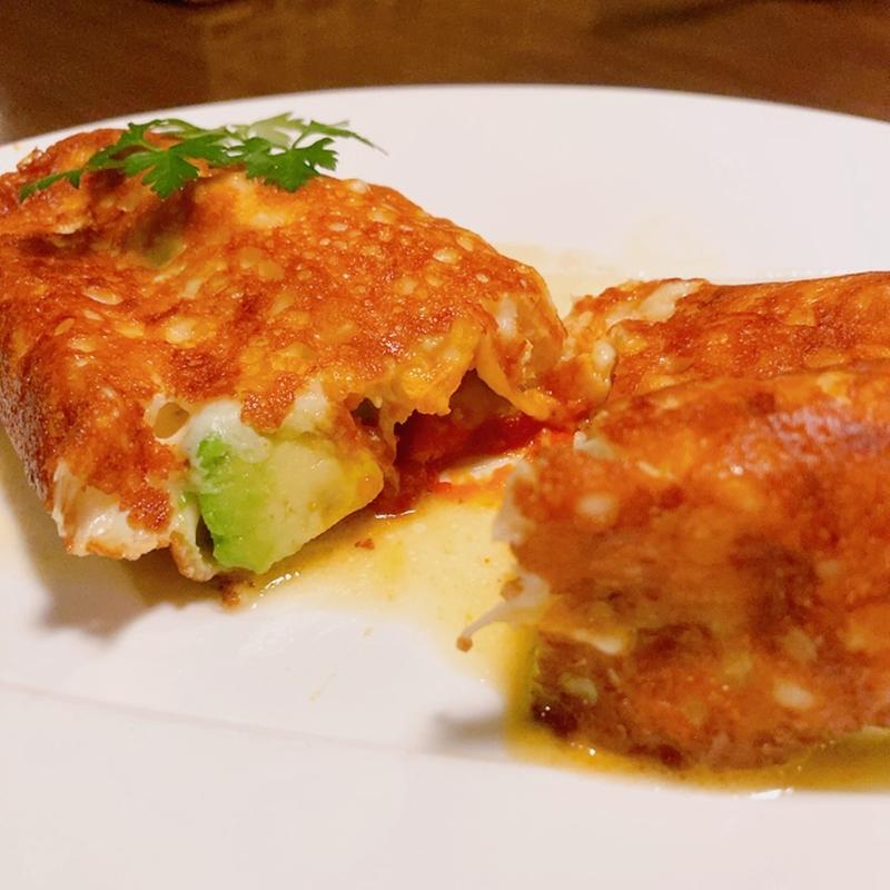 アボカドと胸肉のチーズ包み(ワインバルCaro カーロ)