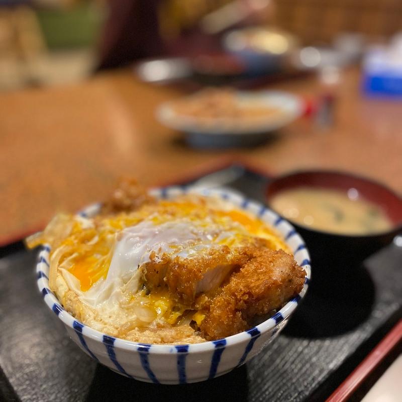 かつ丼(関英ドライブイン )