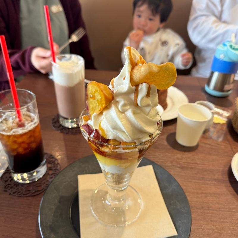 さつまいもパフェ(ル・フカサク )