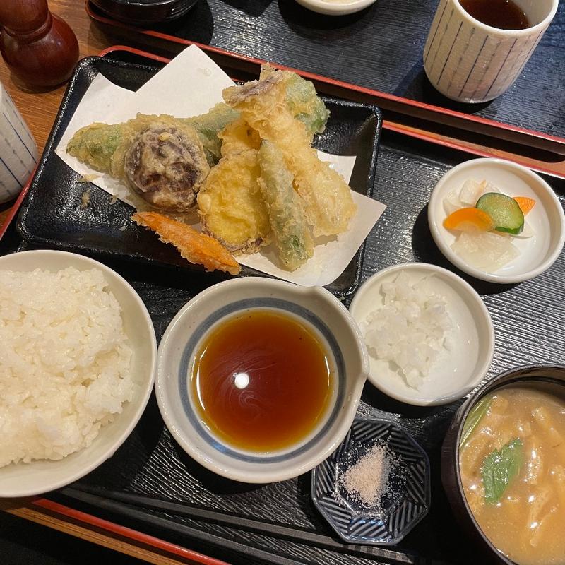 野菜天ぷら定食(浅草割烹天とよ神保町店)
