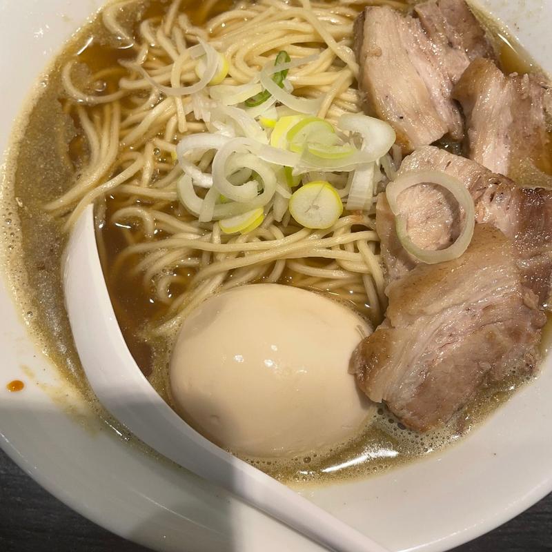 肉そば（中盛り　味玉）(自家製麺 伊藤 銀座店)