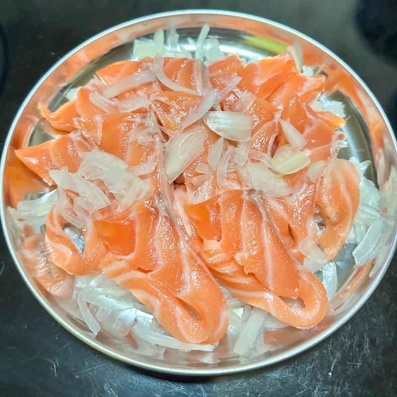 サーモン刺身(生鮮市場TOP 船橋日大前店)