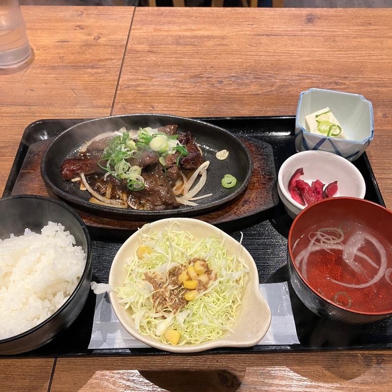 ハラミ鉄板定食(新時代 広島立町店)