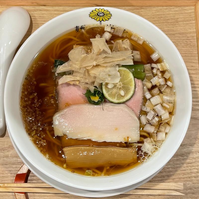 割烹中華蕎麦の光(麺に光を 離れ)