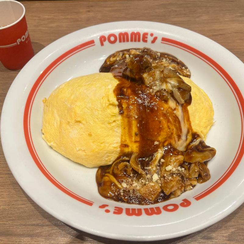 牛すじチーズデミグラスソースオムライス　M(ポムの樹cafe イオンモール京都桂川店 （ポムノキカフェ）)