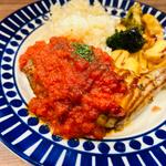 骨付きチキンのピラフ添え