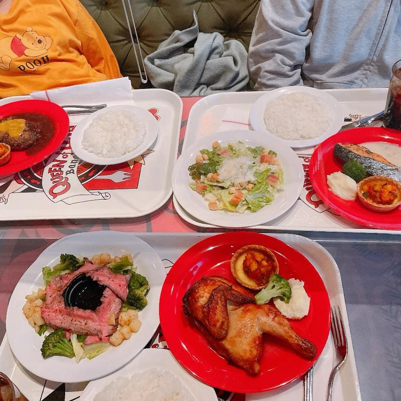 (クイーン・オブ・ハートのバンケットホール)