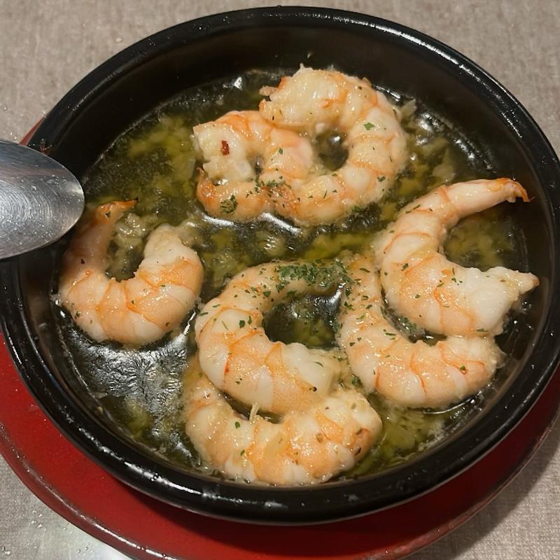 海老のアヒージョ(ALI-OLI 亀岡)