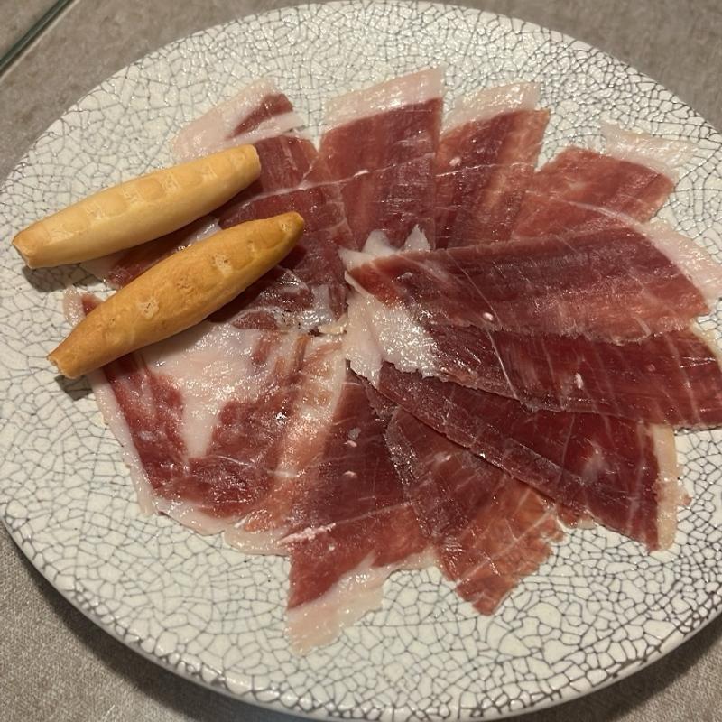 ハモン・イベリコ(イベリコ豚の生ハム)(ALI-OLI 亀岡)