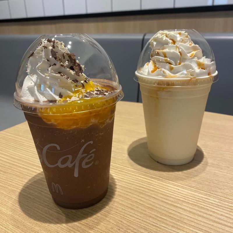 ショコラオレンジフラッペ ホワイトスノーチョコフラッペ(マクドナルド 千歳船橋駅前店)