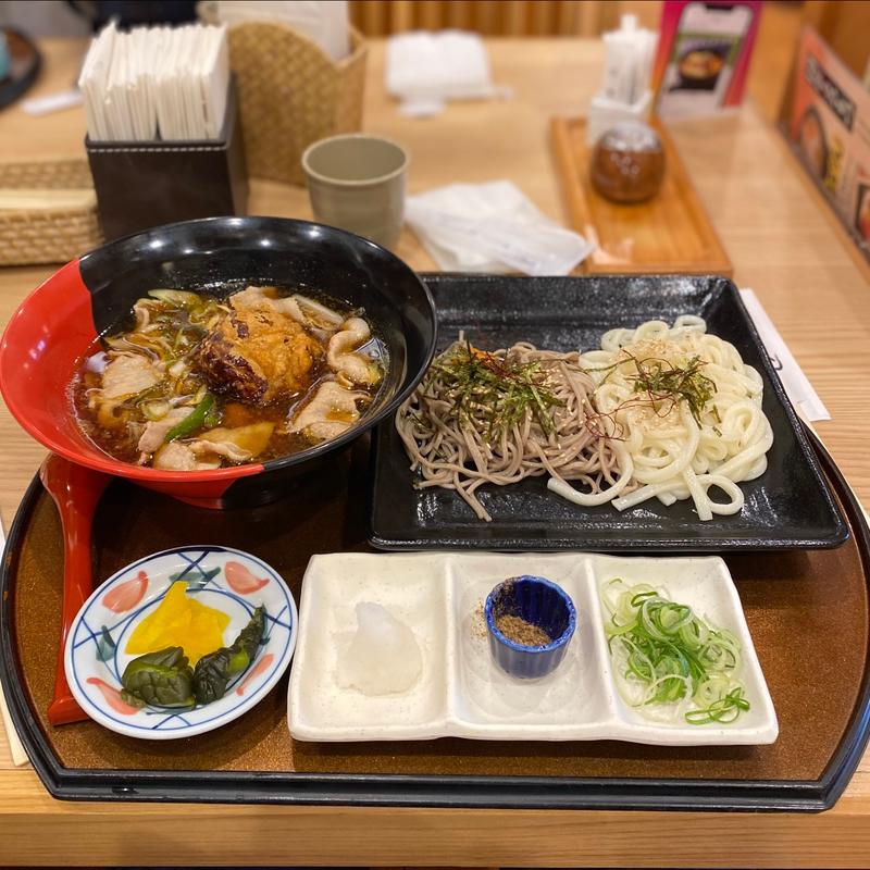 肉玉合盛りつけ麺(うどん・そば)(つるあん 本店)