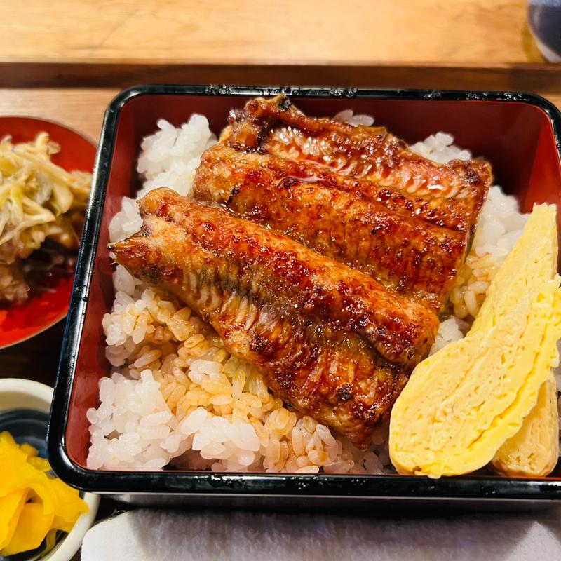 鰻重(並)(新宿寅箱)