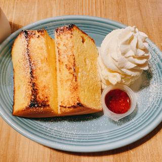 松濤ケーキバタートースト:濃厚アイスクリーム:メープルシロップ(松涛カフェ 本店)
