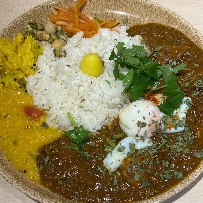 コリアンダーチキンカレー(スパイスカレー KERAKU)