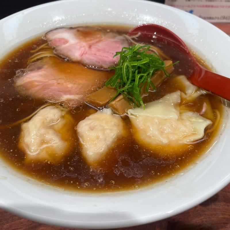 ワンタン醤油そば(三馬路 東京店)