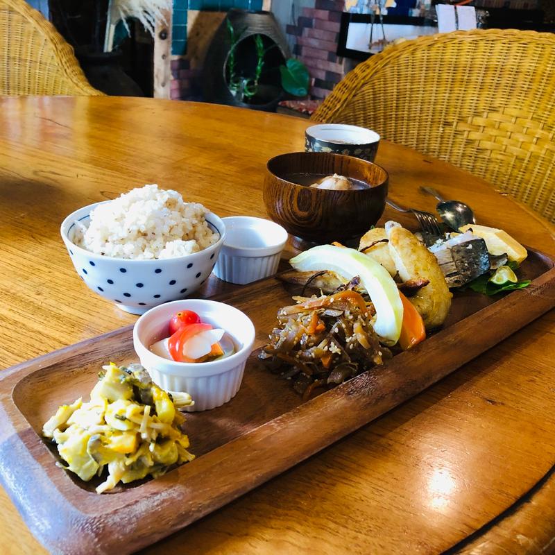 本日のランチプレート Wメイン　(薬膳料理 和幸)