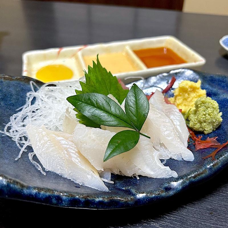 活〆穴子刺身(巓升郭 （てんしょうかく）)