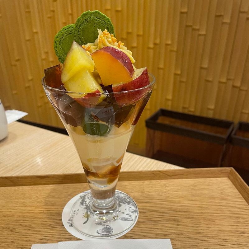 おいもさんパフェ(茶寮都路里 祇園本店 （さりょうつじり）)